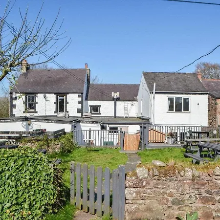 The New Inn 1730 Hébergement de vacances Long Marton